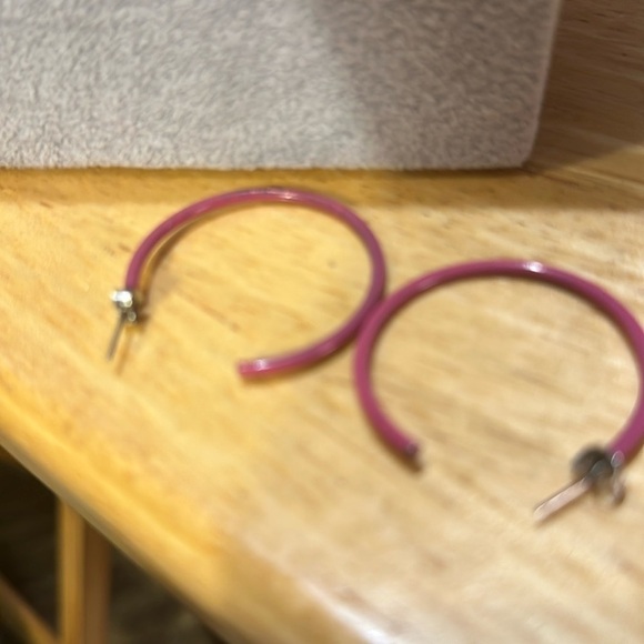 Cute pair of hoop, earrings, pink.​ - Picture 1 of 1